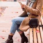 Płaszcz jesienią: 7 stylizacji, które wyglądają świetnie i chronią przed chłodem